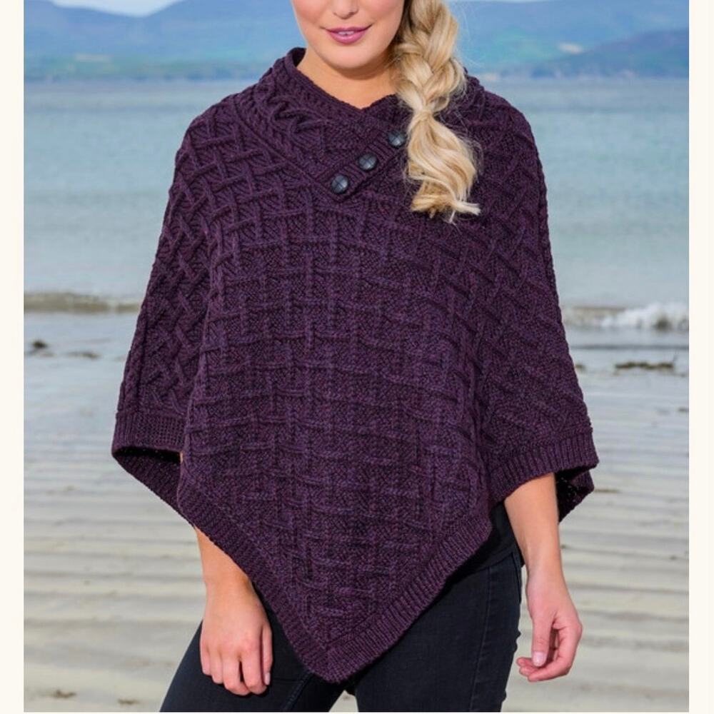 Aran Sweater Market Merino Wool Poncho M/L Irish Lattice Knit Button Cape